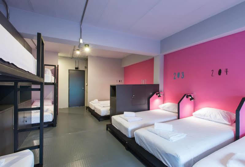 The Virgo Hostel Chiang Mai Exterior photo